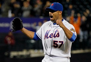 Johan-Santana-throws-no-hitter